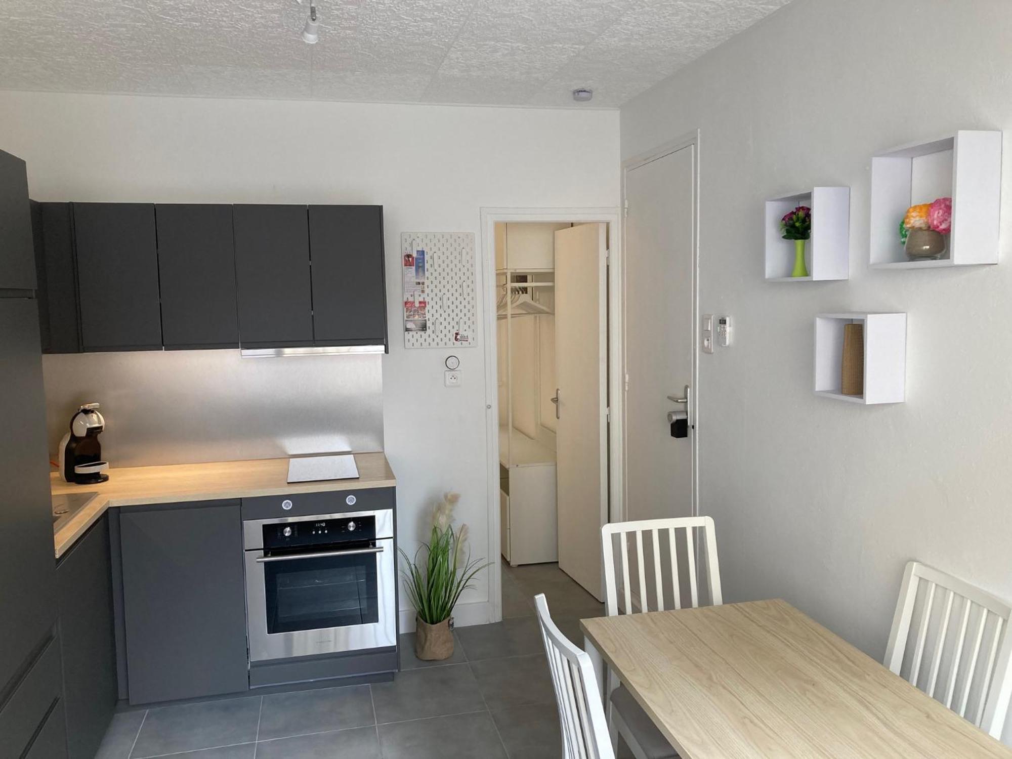 Appartement rénové en RDC au cœur du Grau du Roi Le Grau-du-Roi Exterior foto